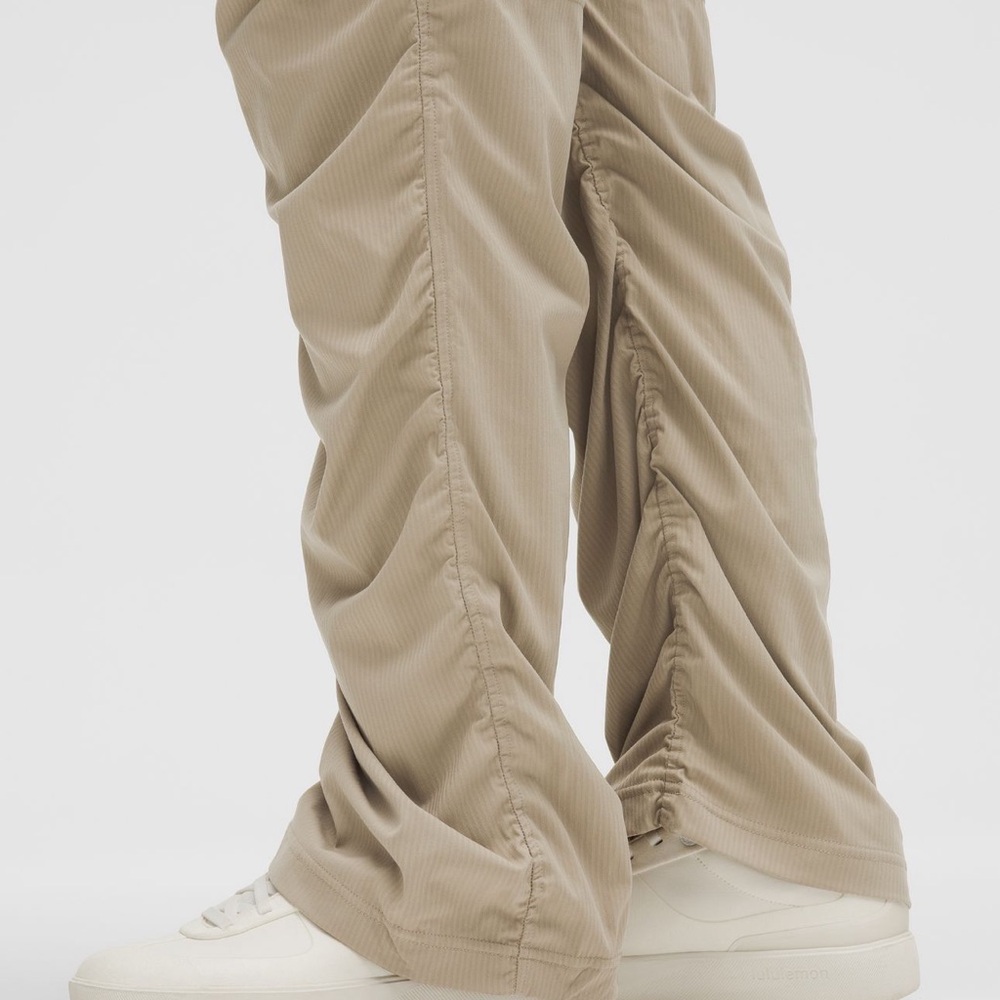 NWT Lululemon Dance Studio Slim-Fit High-Rise Flared Pant Sheer Oak - Picture 6 of 6
